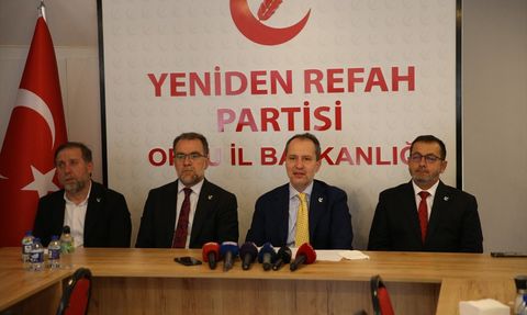 Yeniden Refah Partisi Genel Başkanı Fatih Erbakan Giresun İl Kongresi'nde