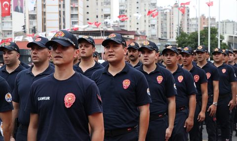 Adana'da 90 Yeni İtfaiye Eri Göreve Başladı
