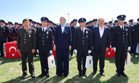 Afyonkarahisar'da 225 Polis Adayı Mezuniyet Heyecanı Yaşadı