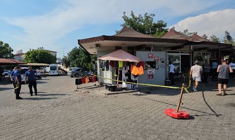 Antalya'da Dolmuş Şoförü Bıçaklandı