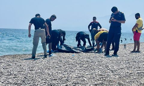 Antalya'da Kıyıda Bulunan Erkek Cesediyle İlgili Gelişmeler
