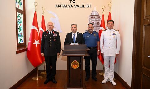 Antalya'da Orman Yangınları: 52 Hektar Zarar Gördü