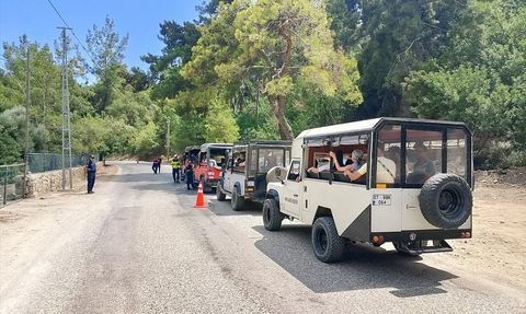 Antalya'da Safari Araçlarına Özel Denetim Yapıldı