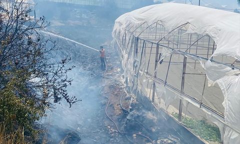 Antalya'da Yangın Kontrol Altına Alındı