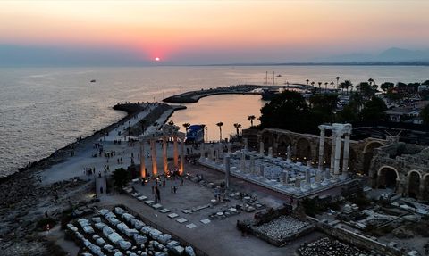 Apollon Tapınağı'nda Gün Batımı