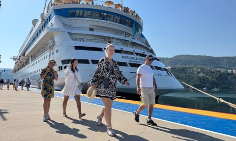 Astoria Grande Kruvaziyeri Amasra'ya Demirledi