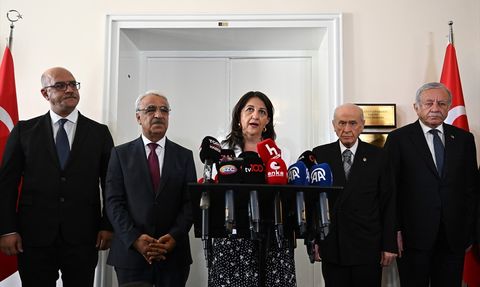 Bahçeli, DEM Parti Heyetini Kabul Etti