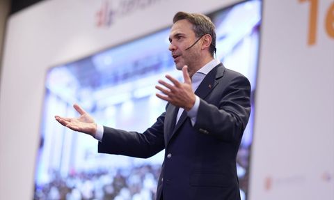 Bakan Bayraktar, Gençlerle Enerji Geleceğini Tartıştı