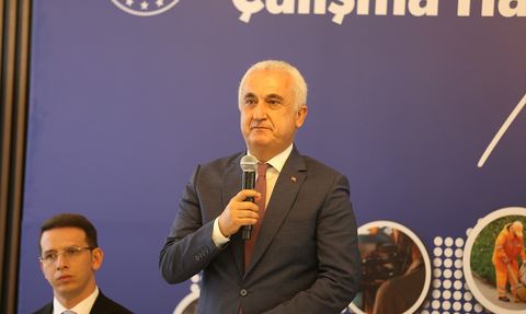 Bakan Işıkhan, Muş'ta Çalışma Hayatı Buluşmaları'nda Önemli Açıklamalarda Bulundu