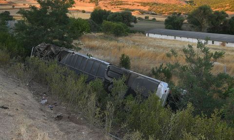Balıkesir'de Otobüs Kazası: 27 Yaralı
