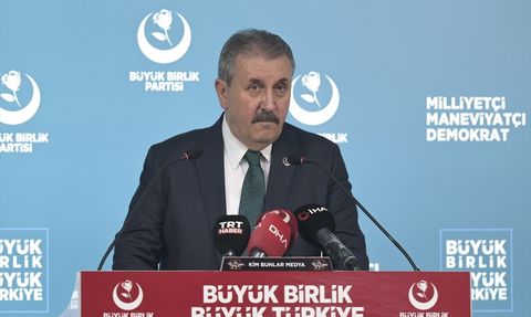 BBP Genel Başkanı Destici'den Orman Yangınları ve Genç Suçluluk Üzerine Açıklamalar