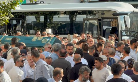 Beykoz'da Motosiklet Kazasında Hayatını Kaybeden Baturhan Yıldızturan Defnedildi