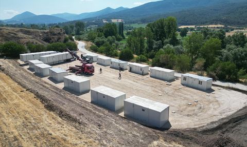 Bilecik'te Orman Yangınları Sonrası Konteyner Kurulumları Devam Ediyor