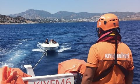 Bodrum Açıklarında Tekne Kurtarma Operasyonu