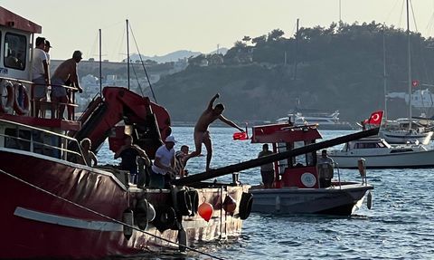 Bodrum ve Fethiye'de Denizcilik ve Kabotaj Bayramı Coşkusu