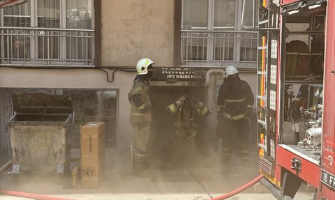 Bursa'da Çatı Katında Yangın