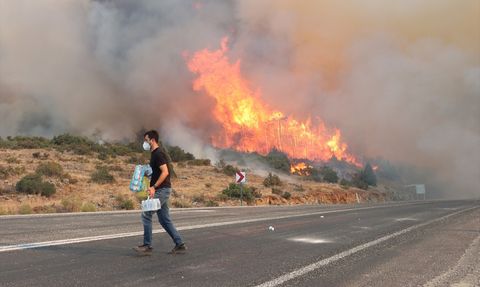 Bursa'nın Orhaneli İlçesindeki Orman Yangınına Müdahale Devam Ediyor