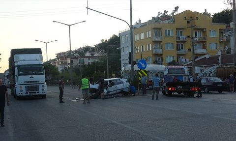 Çanakkale'de Kamyon Kazasında Bir Kişi Hayatını Kaybetti