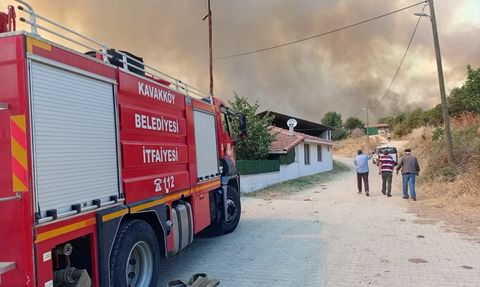 Çanakkale'de Tarım Arazisinde Yangın Alarmı