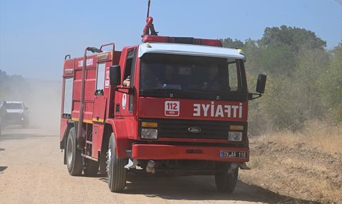 Çeşmeköy'deki Orman Yangını Kontrol Altına Alındı