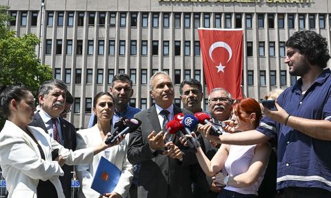 CHP'den LGS Sınav Soruları İle İlgili Suç Duyurusu