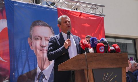 CHP Genel Başkanı Özel Yolsuzluk Soruşturmasını Değerlendirdi