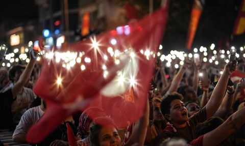 CHP Genel Başkanı Özgür Özel Sancaktepe'de Miting Düzenledi
