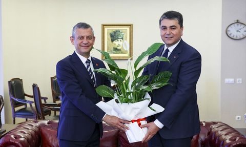 CHP ve DP Liderlerinin Görüşmesi: Ekonomi ve Orman Yangınları Üzerine Değerlendirmeler