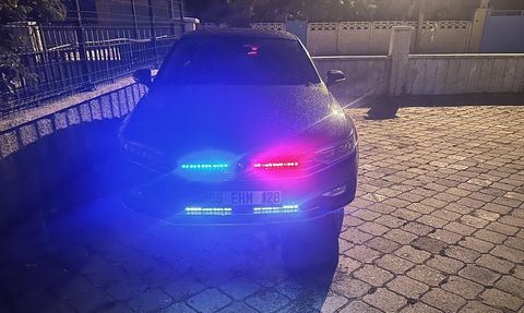 Çorum'da Usulsüz Çakar Lambalı Araç Sürücüsü ve Sahibi Cezalandırıldı