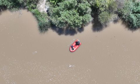 Diyarbakır'da Nehirde Kaybolan Genç İçin Arama Çalışmaları Devam Ediyor