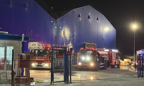 Düzce'de Otomotiv Fabrikasında Yangın: Hasar Tespit Edildi