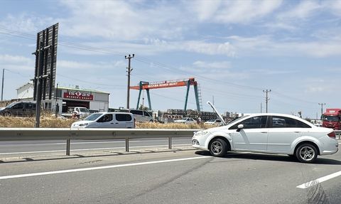 Edirne'de Otomobil ve SUV Çarpıştı: 6 Yaralı