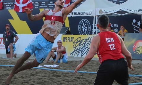 EHF Avrupa Plaj Hentbolu Şampiyonası Antalya'da Devam Ediyor