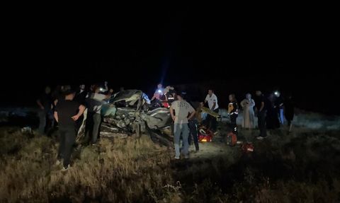 Elazığ'da Trafik Kazası: 2 Ölü, 3 Yaralı