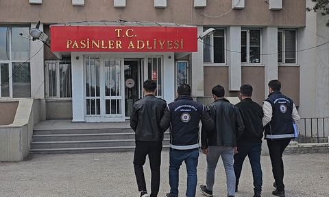 Erzurum'da Göçmen Kaçakçılığı Operasyonu: 3 Kişi Tutuklandı