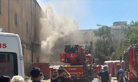 Esenyurt'ta Kazan İmalathanesinde Yangın Kontrol Altına Alındı