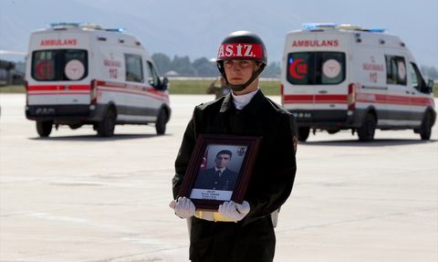 Hakkari'de Şehit Askerler İçin Tören Düzenlendi