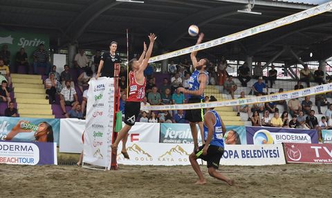 Hopa'da Uluslararası Pro Beach Voleybol Turnuvası Sona Erdi