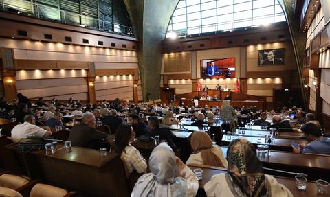 İBB Meclisinde Bütçe Yönetimi Üzerine Önerge Verildi