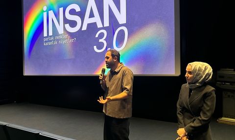 İnsan 3.0: LGBT'ye Anatomik Eleştiri Getiren Belgesel