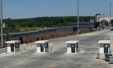 İpsala Gümrük Kapısı'nda Yeni Pasaport Kontrol Peronları Açıldı