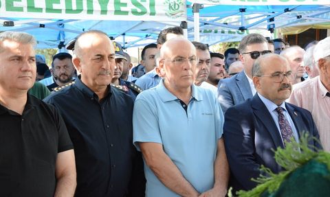 İsmail Ok'un Annesi Fatma Ok, Toprağa Verildi