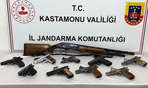 Kastamonu'da Ruhsatsız Silah Bulunan Şüpheli Gözaltına Alındı