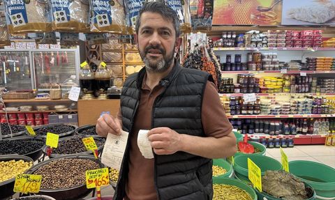 Kayseri'de Kartında Yanlışlıkla 120 Bin Lira Çekilen Tüketici Durumu Sosyal Medyadan Öğrendi