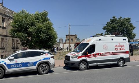 Kayseri'de Yangın: Altı Kişi Kurtarıldı