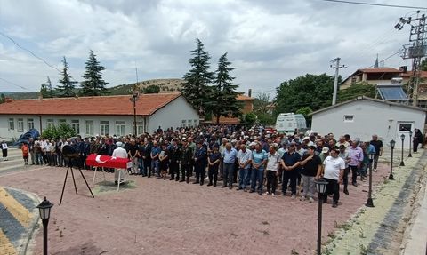 Kıbrıs Gazisi İsmail İnar Konya'da Son Yolculuğuna Uğurlandı