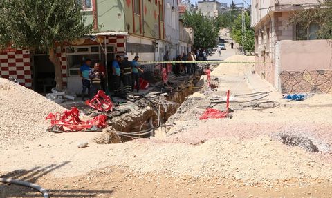 Kilis'te Doğal Gaz Borusundaki Yangın İş Yerine Zarar Verdi