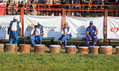 Kırkpınar'da Şehitlere Saygı: Davul ve Zurna Susturuldu