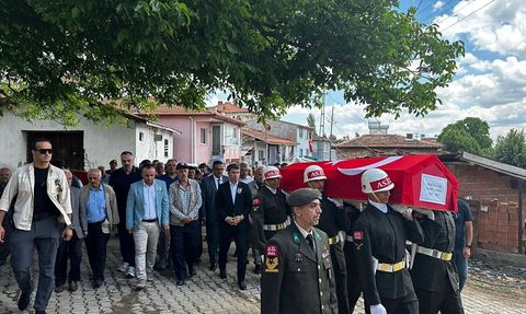 Kore Gazisi Halil Kanar Son Yolculuğuna Uğurlandı