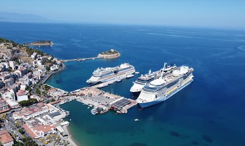 Kuşadası'nda Kruvaziyer Turizmi Rekoru
